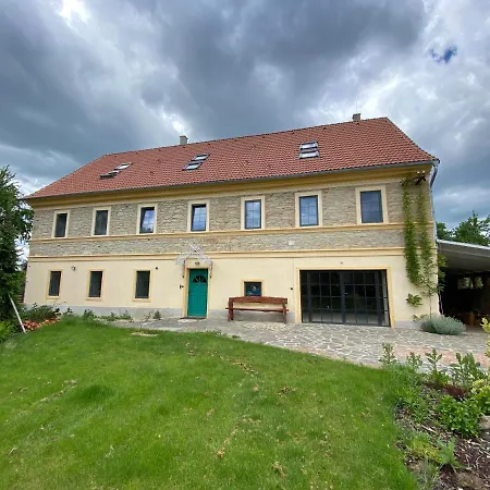 Hétvégi ház Horni Strakuv Mlyn *