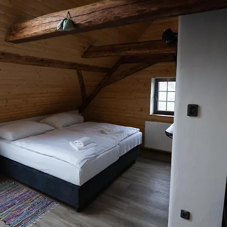 Horni Strakuv Mlyn Country house