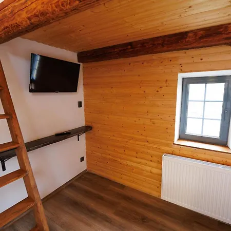 Horni Strakuv Mlyn Country house *