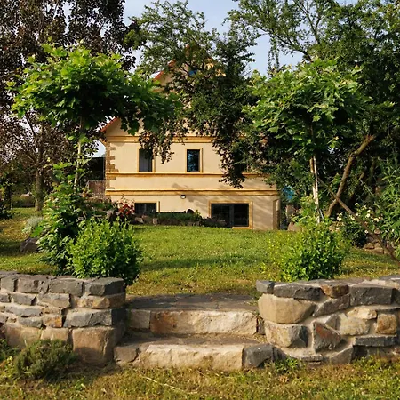 Country house Horni Strakuv Mlyn *